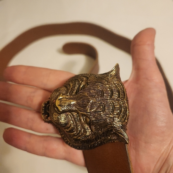 Gucci leather belt with feline buckle size 38" in EUC - Picture 8 of 9